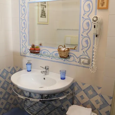La Vetreria Almaru Bed and Breakfast