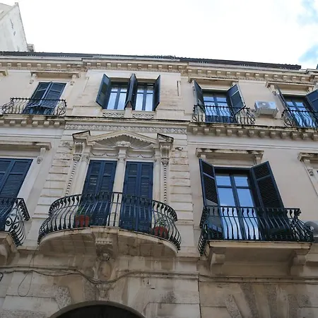 La Vetreria Almaru 3* Κατάνια